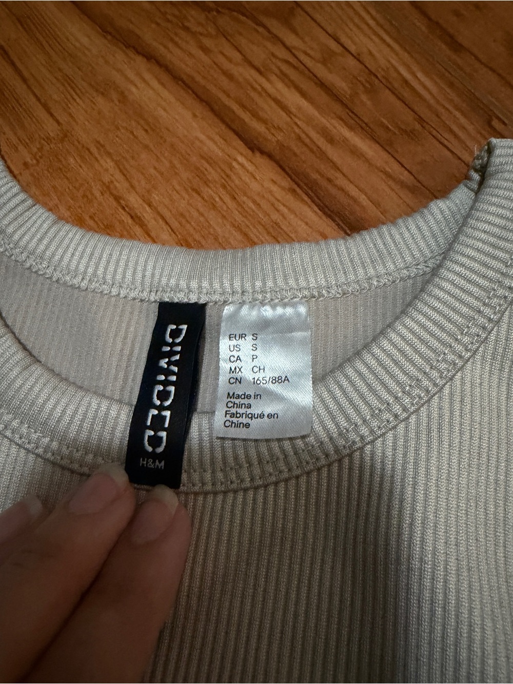 H&M Ribbed Racerback Crop Top - Beige - Picture 3 of 4